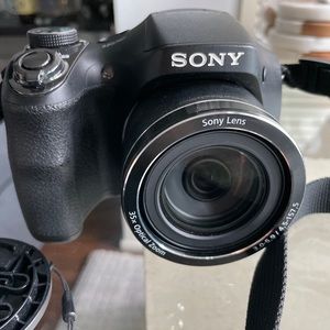 Sony DSC H300 point and shoot camera
